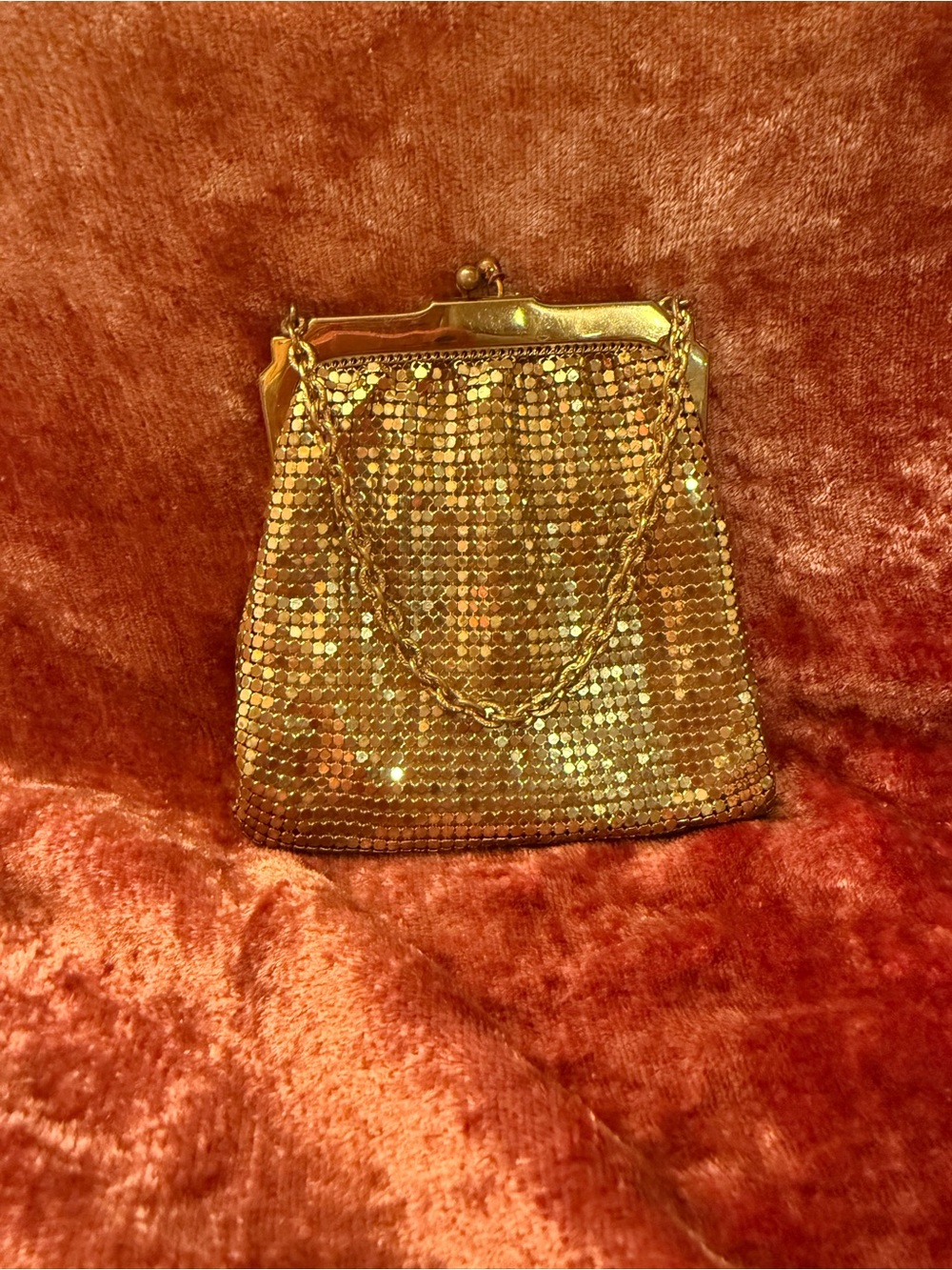 Vintage Whiting & Davis Gold Metal Mesh Evening Bag Purse Kiss Lock Made USA